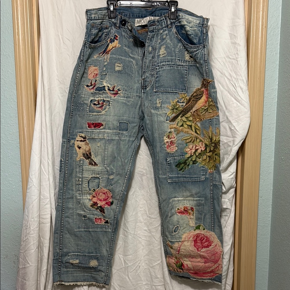 Magnolia Pearl Bird Aplique Miner Denim Jean